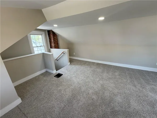 $1,475 | 1510 Huron Avenue, New Castle, PA 16101