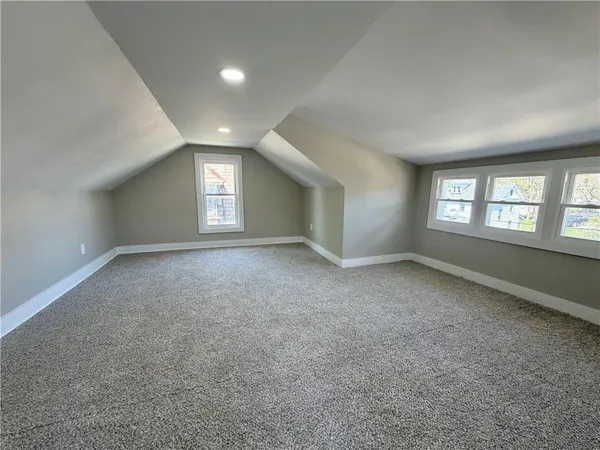 $1,475 | 1510 Huron Avenue, New Castle, PA 16101