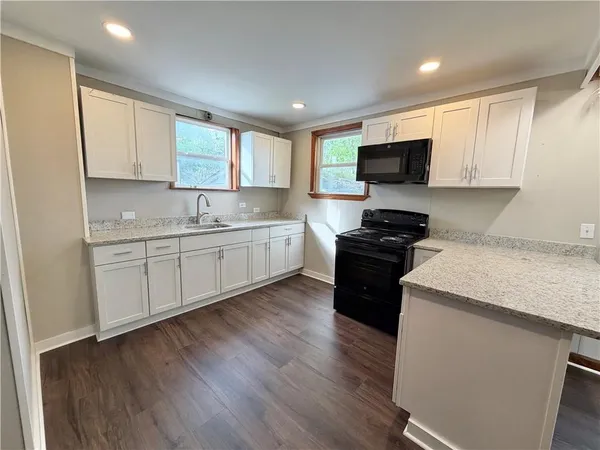 $1,475 | 1510 Huron Avenue, New Castle, PA 16101