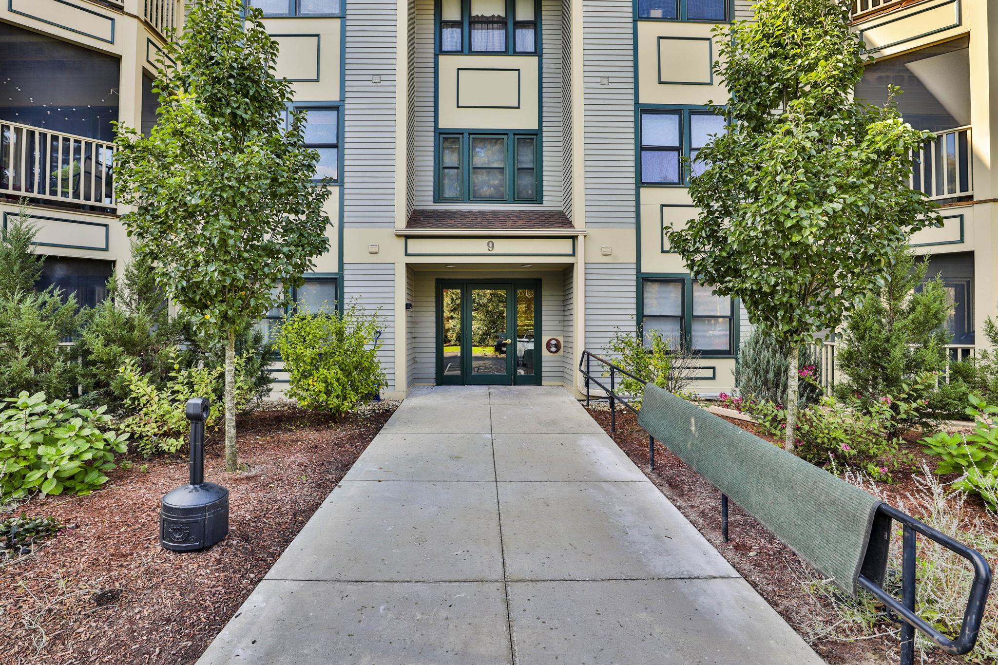 9 Bartemus Trail, Unit 301 Nashua, NH 03063 - Photo 13 of 15