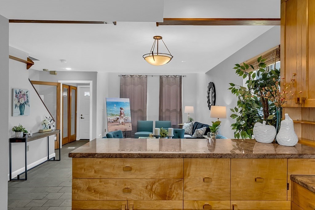 113 Governor Winthrop Road, Unit 113 Somerville, MA 02145 - Photo 11 of 42 Gallery Image 11