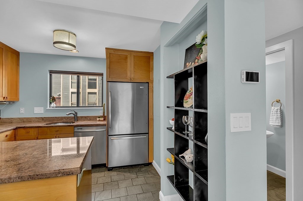 113 Governor Winthrop Road, Unit 113 Somerville, MA 02145 - Photo 14 of 42 Gallery Image 14