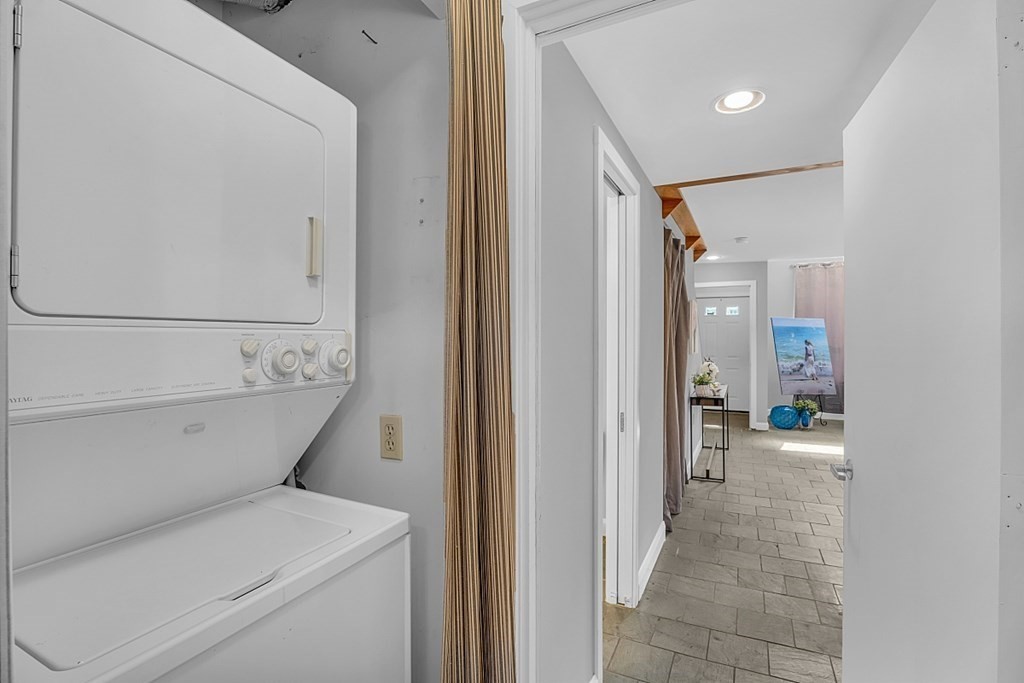 113 Governor Winthrop Road, Unit 113 Somerville, MA 02145 - Photo 16 of 42 Gallery Image 16