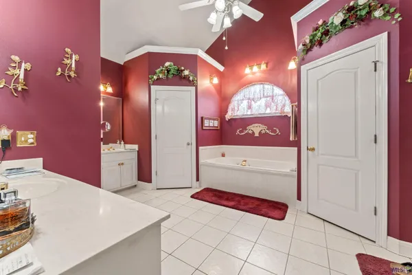 $575,000 | 44334 Highway 42, Prairieville, LA 70769