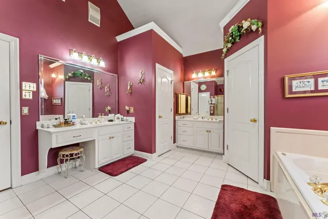 $575,000 | 44334 Highway 42, Prairieville, LA 70769