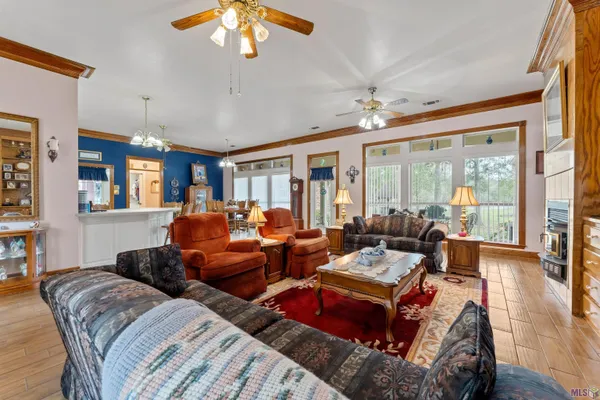 $575,000 | 44334 Highway 42, Prairieville, LA 70769