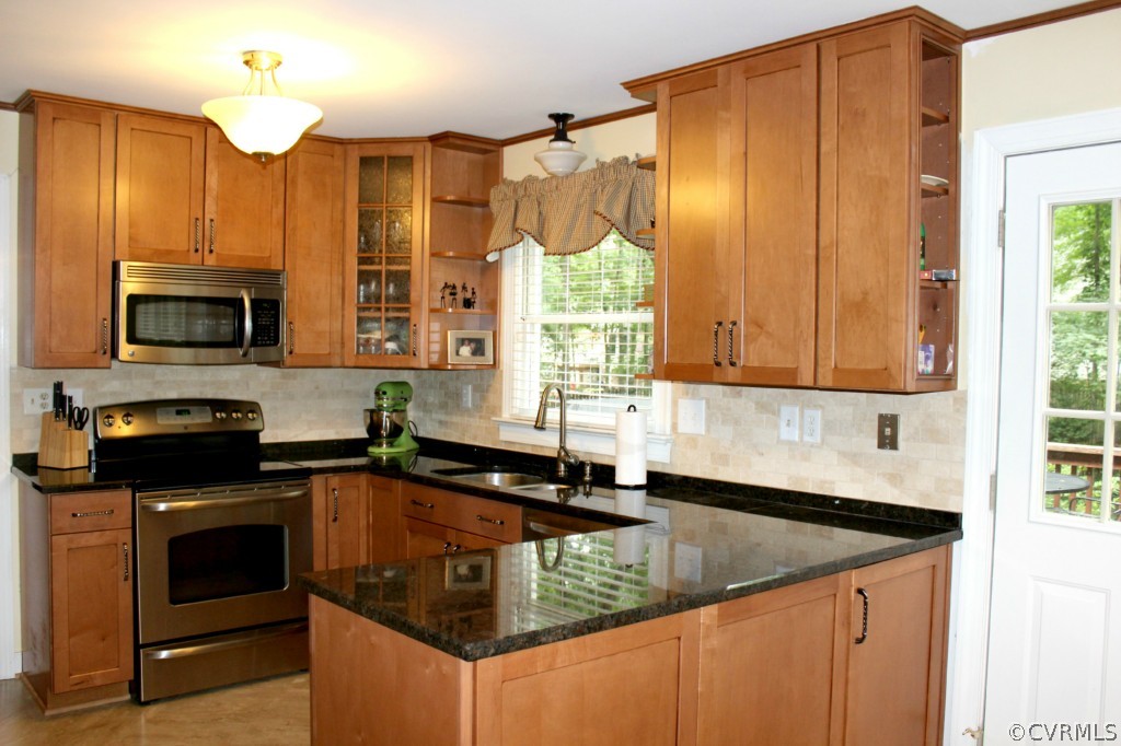 5801 Bent Creek Road Midlothian, VA 23112 - Photo 3 of 24 Gallery Image 3