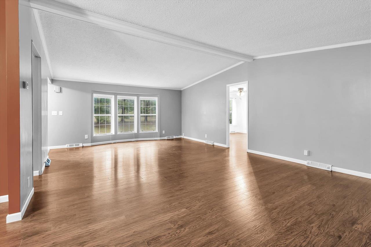 8408 North Sturgeon Road Midland, MI 48642 - Photo 7 of 38 Gallery Image 7
