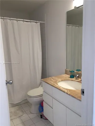 $5,250 | 888 Brickell Key Drive, Unit 600, Miami, FL 33131