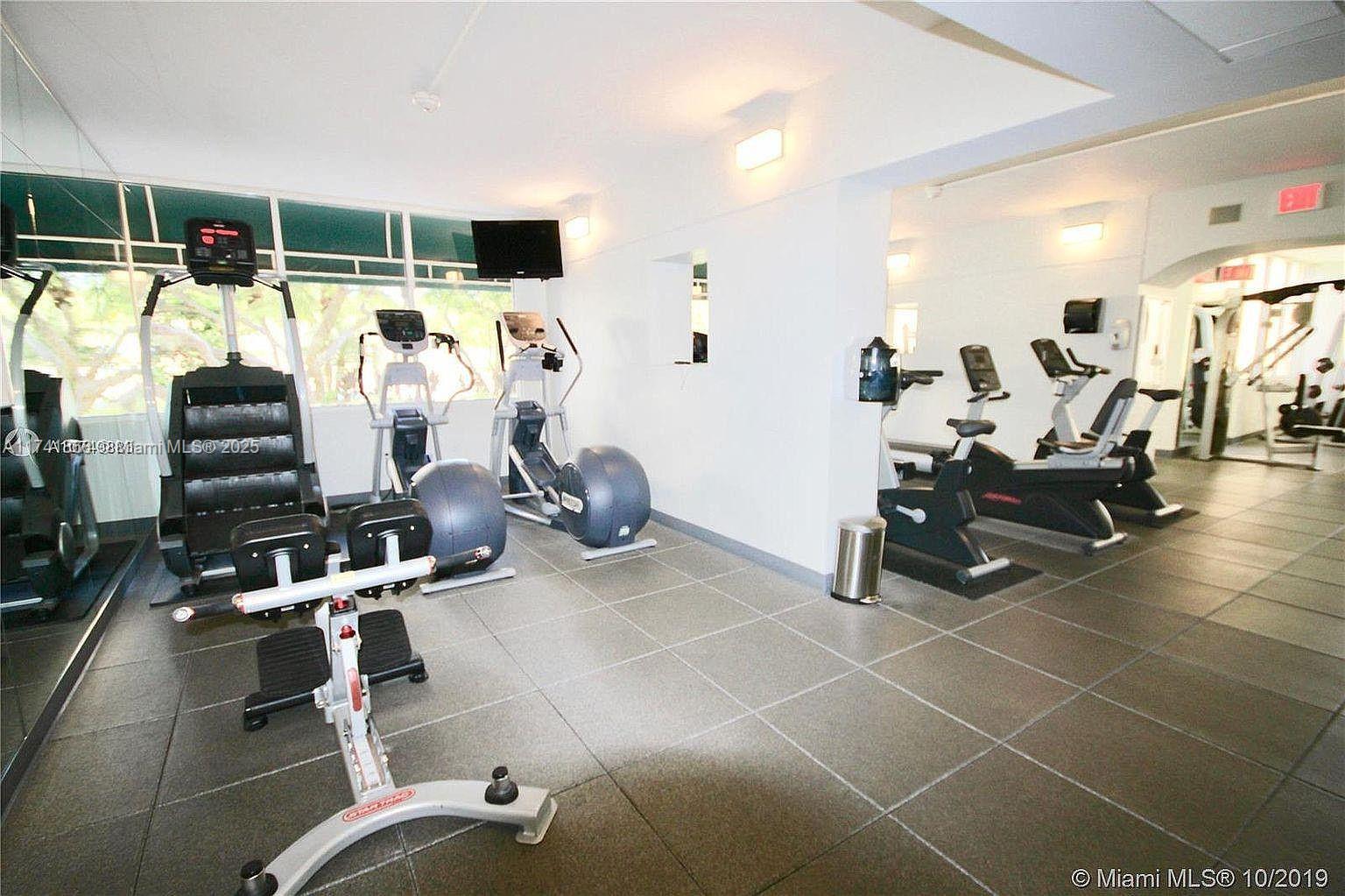 888 Brickell Key Drive, Unit 600 Miami, FL 33131 - Photo 23 of 24