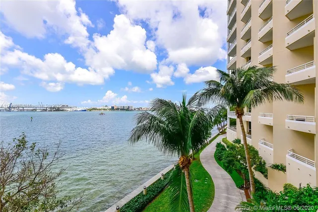 $5,250 | 888 Brickell Key Drive, Unit 600, Miami, FL 33131