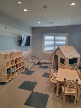 $2,425 | 15012 Lyla Terrace, Bradenton, FL 34211