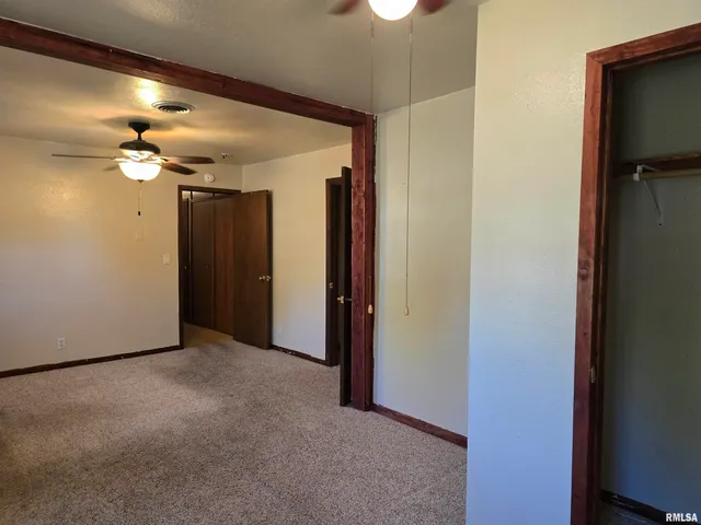 $89,900 | 40 East Beech Street, Canton, IL 61520