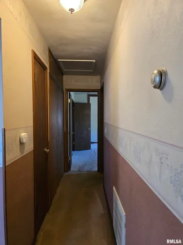 $89,900 | 40 East Beech Street, Canton, IL 61520