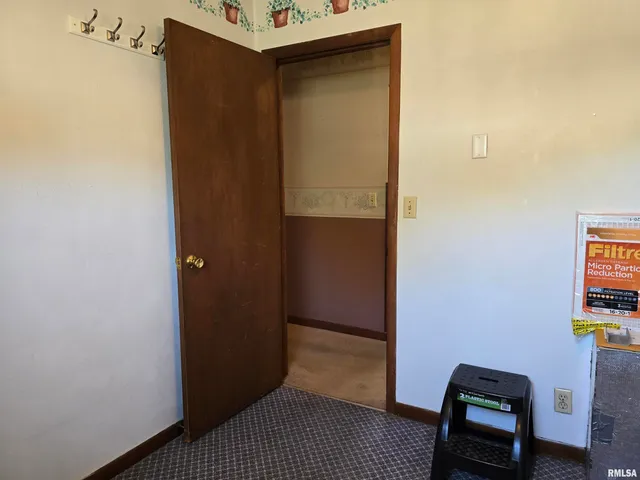 $89,900 | 40 East Beech Street, Canton, IL 61520