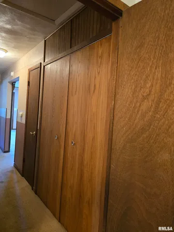 $89,900 | 40 East Beech Street, Canton, IL 61520