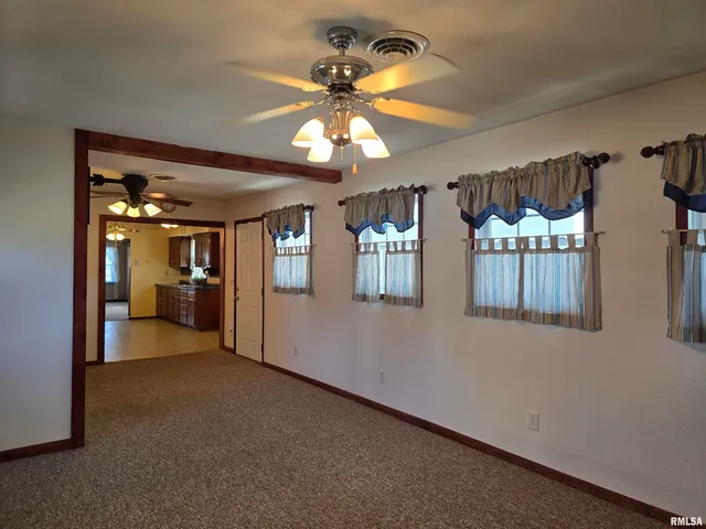 $89,900 | 40 East Beech Street, Canton, IL 61520