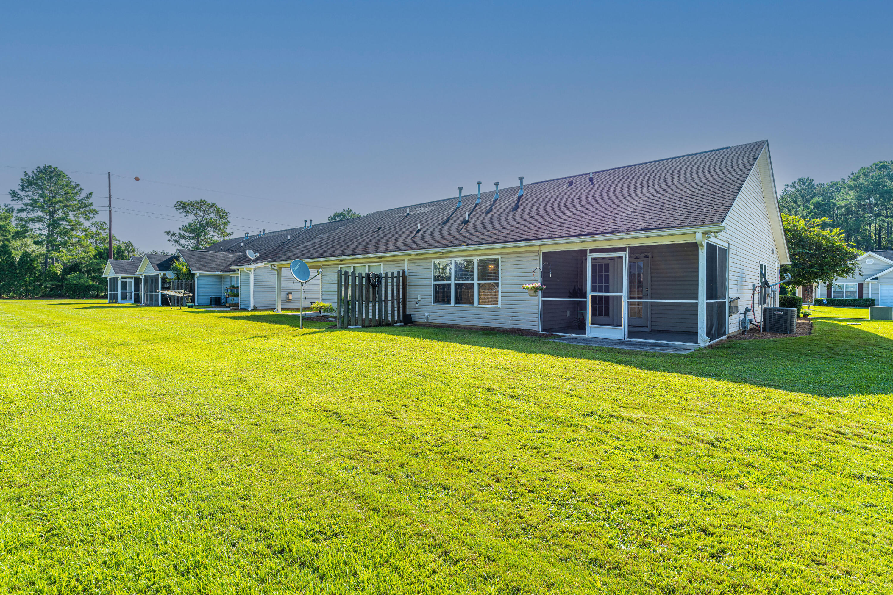 1282 River Rock Road Hanahan, SC 29410 - Photo 10 of 32 761B96B0-2714-4627-AC5B-5B554F234352