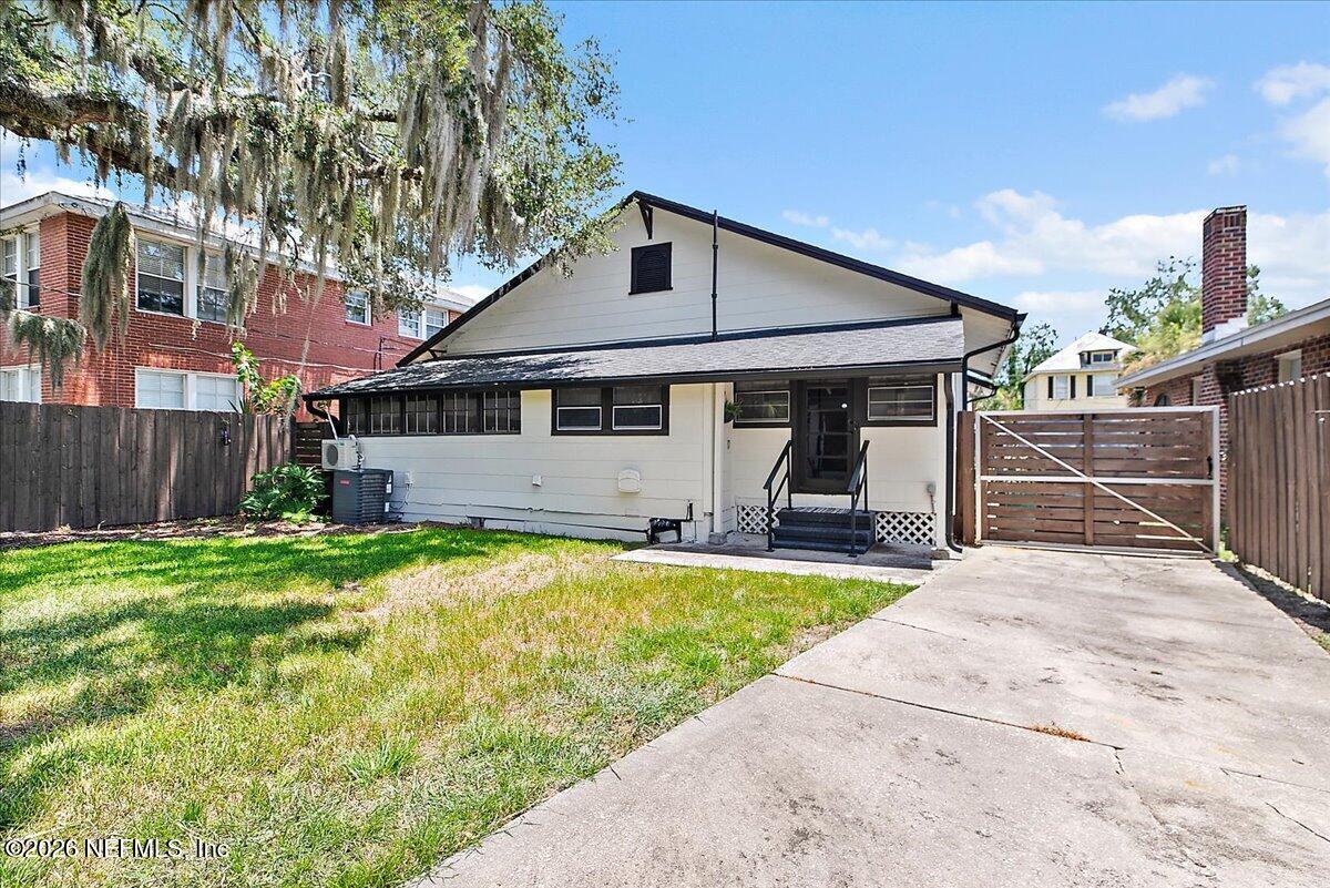 1031 Riviera Street Jacksonville, FL 32207 - Photo 18 of 34 18-Backyard