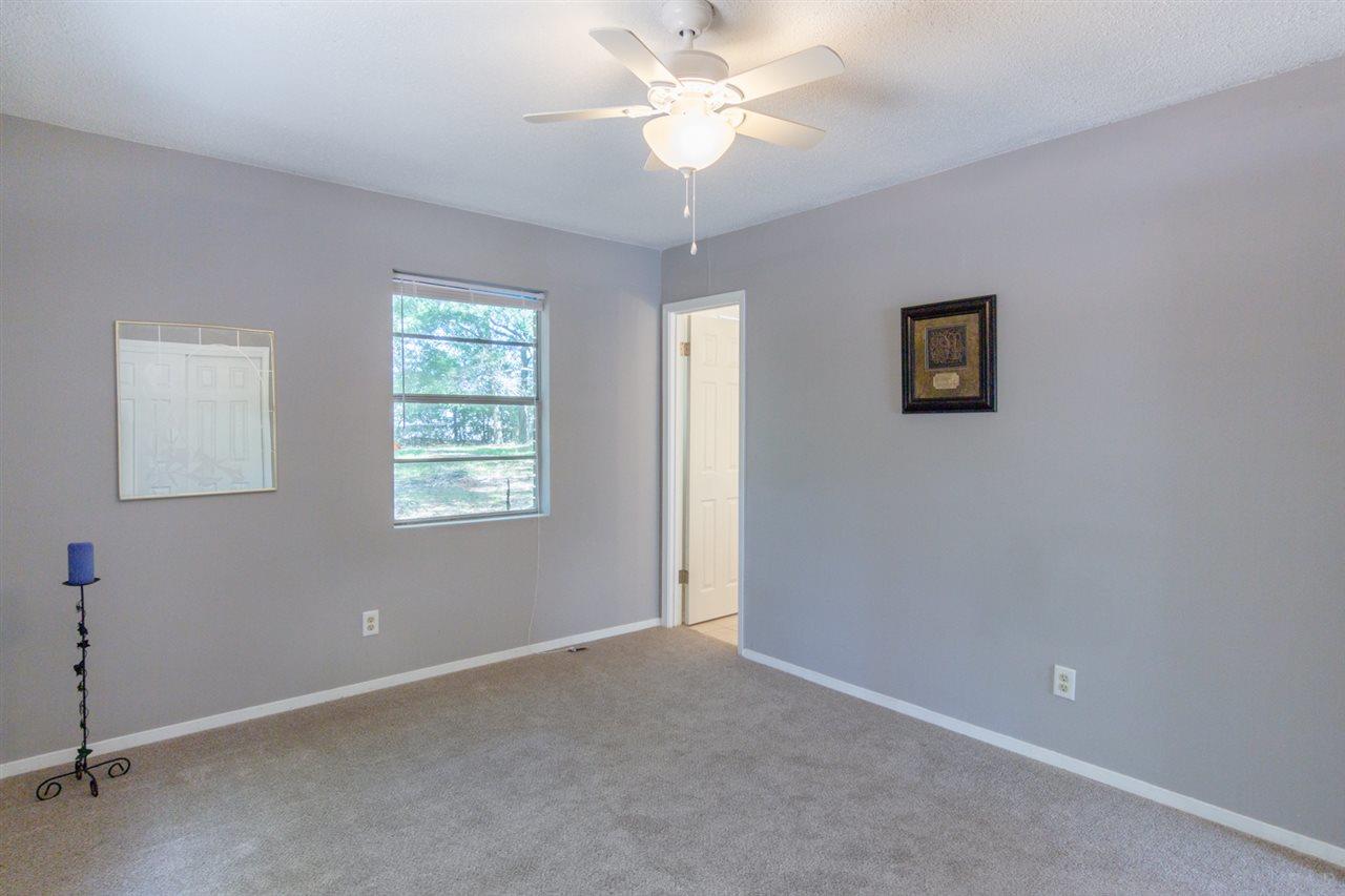 5337 Kenneth Road Milton, FL 32583 - Photo 11 of 23 Gallery Image 11