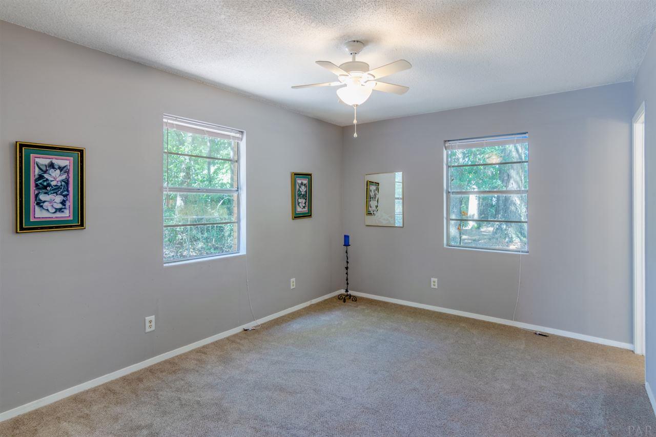 5337 Kenneth Road Milton, FL 32583 - Photo 12 of 23 Gallery Image 12