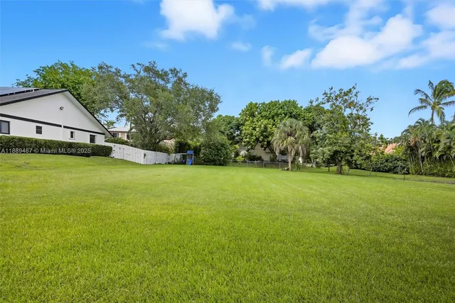 $399,999 | 11501 Northwest 23rd Street, Plantation, FL 33323