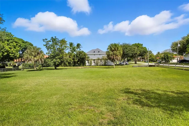 $399,999 | 11501 Northwest 23rd Street, Plantation, FL 33323