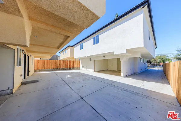 $39,995 | 1652 Murchison Street, Los Angeles, CA 90033