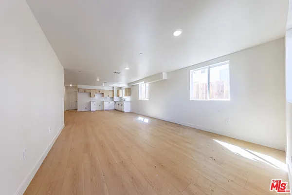 $39,995 | 1652 Murchison Street, Los Angeles, CA 90033