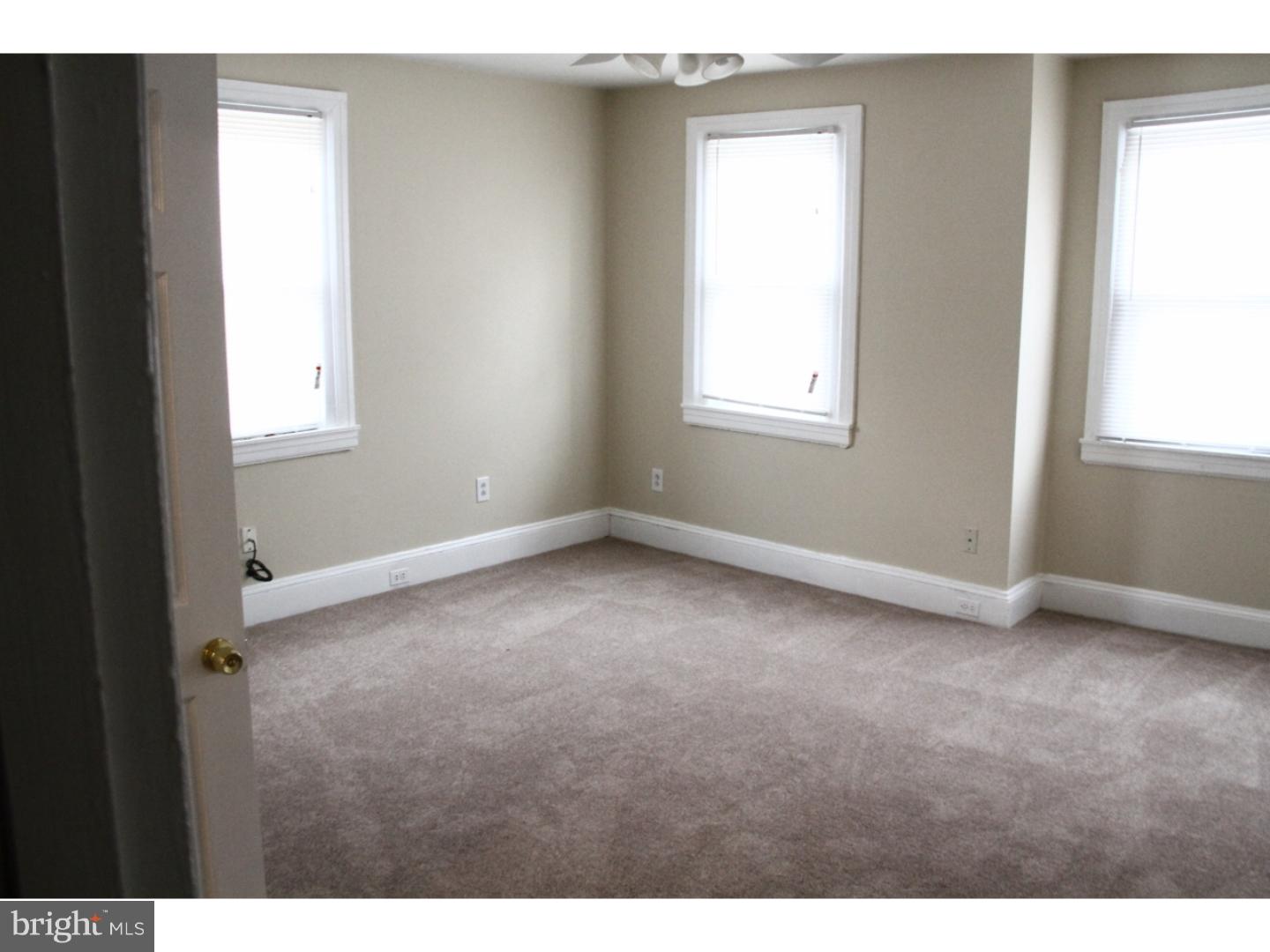 118 Ardsley Road Upper Darby, PA 19082 - Photo 8 of 20