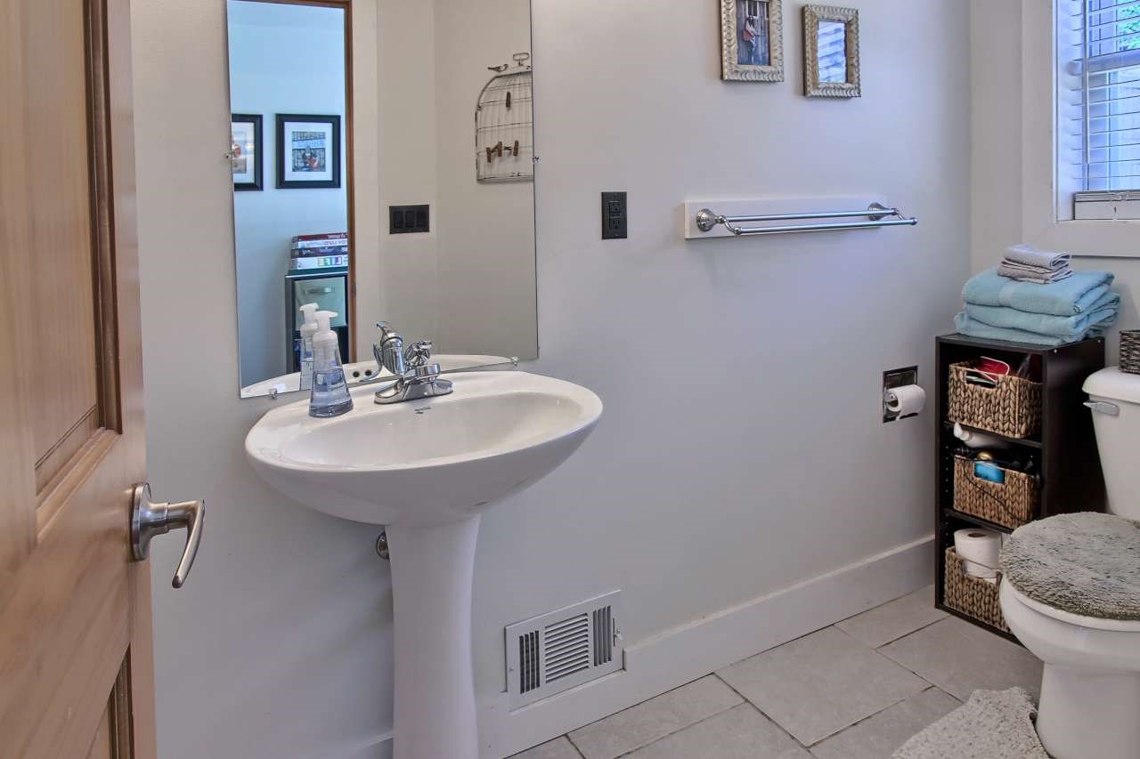 13795 Center Road Traverse City, MI 49686 - Photo 19 of 34 1860636-18.JPG