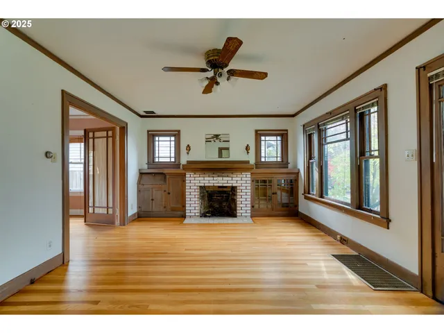 $425,000 | 7024 North Villard Avenue, Portland, OR 97217