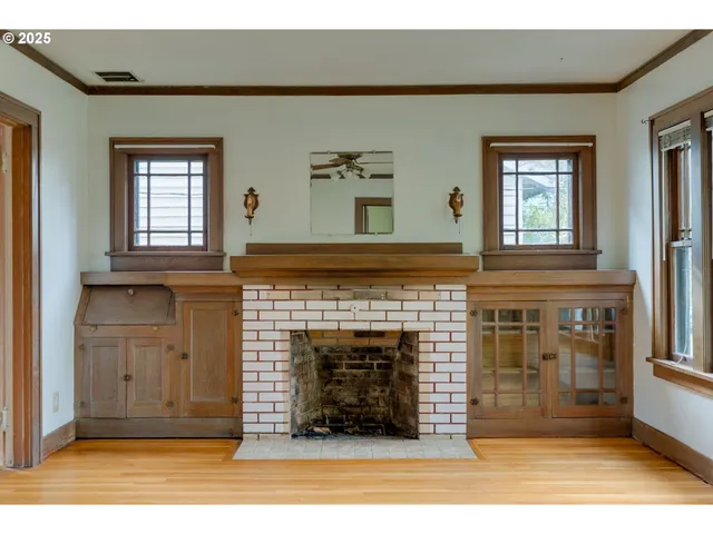 $425,000 | 7024 North Villard Avenue, Portland, OR 97217