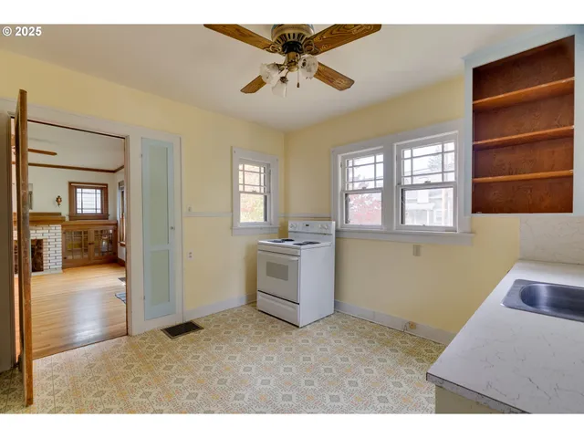 $425,000 | 7024 North Villard Avenue, Portland, OR 97217