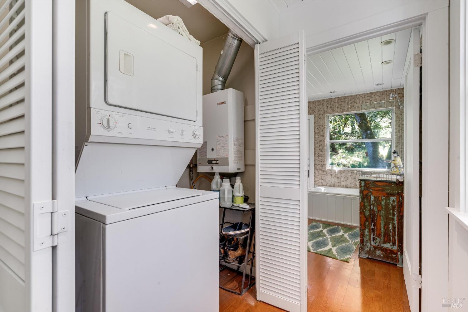 6435 Dry Creek Road Napa, CA 94558 - Photo 15 of 32