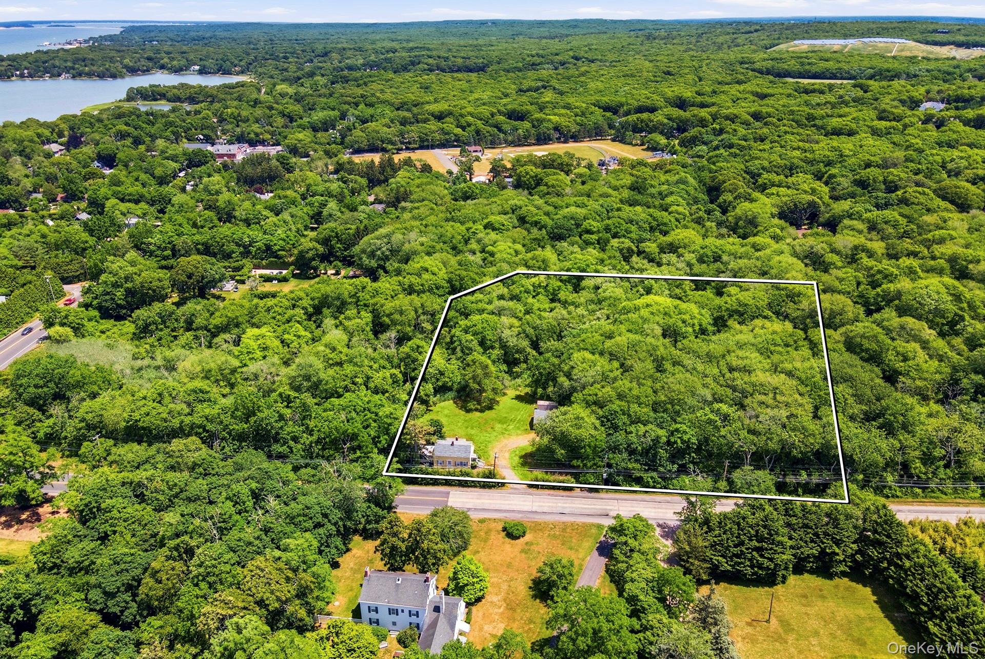 1680 North Sea Road Southampton, NY 11968 - Photo 8 of 45