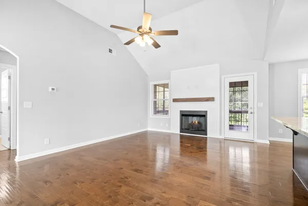 $2,300 | 756 Jodine Ann Drive, Clarksville, TN 37043