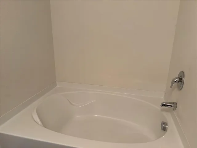 $1,900 | 1513 Waggoner Drive, Aubrey, TX 76227