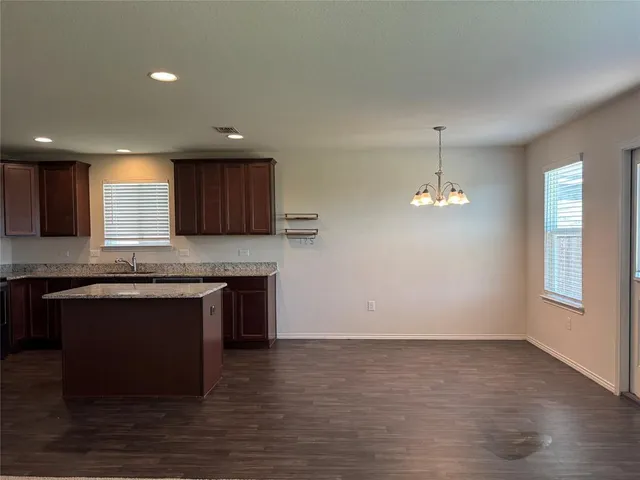 $1,900 | 1513 Waggoner Drive, Aubrey, TX 76227