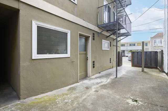 $2,475,000 | 2390 43rd Avenue, San Francisco, CA 94116