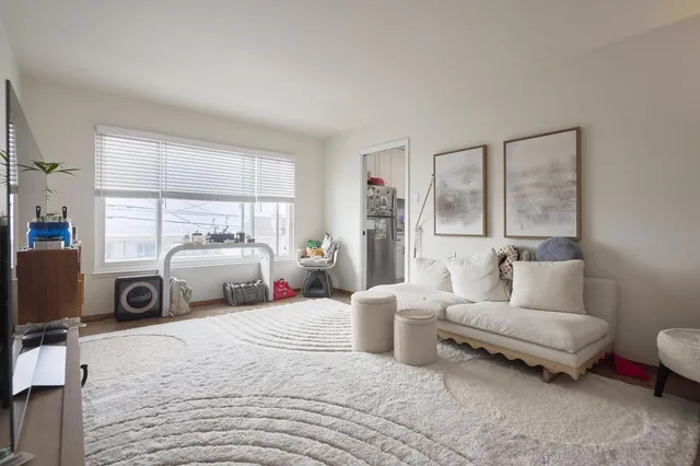 $2,475,000 | 2390 43rd Avenue, San Francisco, CA 94116