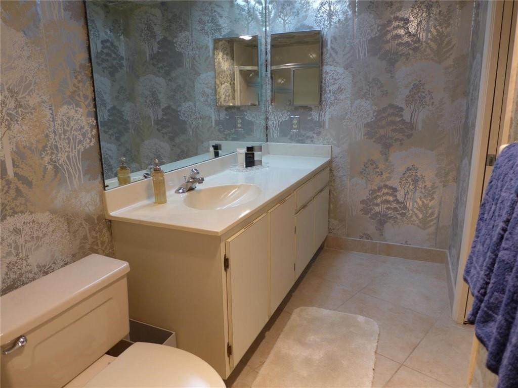3095 North Course Drive, Unit 1005 Pompano Beach, FL 33069 - Photo 12 of 32 Main Bath 2