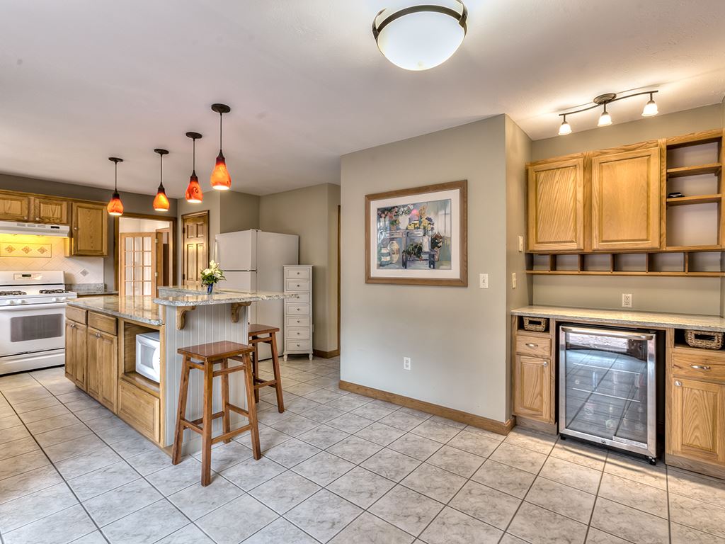 255 Rocky Pond Road Hollis, NH 03049 - Photo 11 of 40