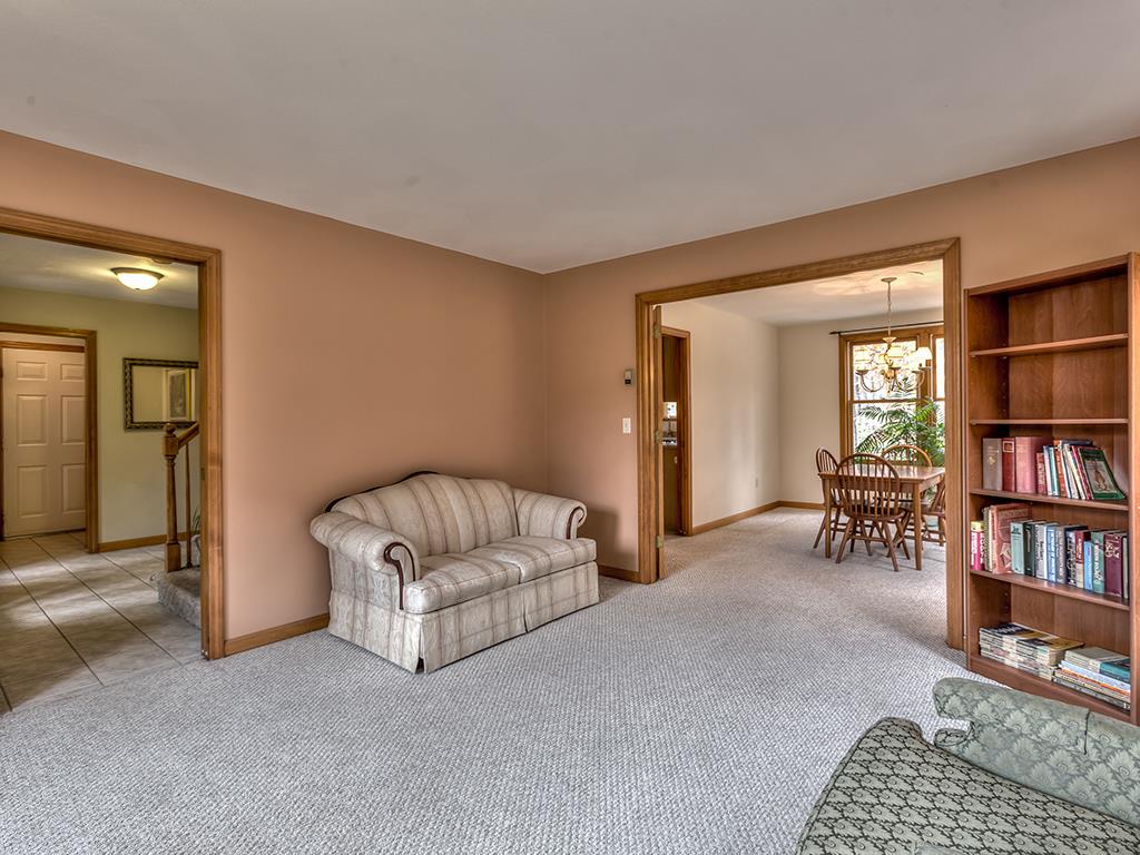 255 Rocky Pond Road Hollis, NH 03049 - Photo 15 of 40