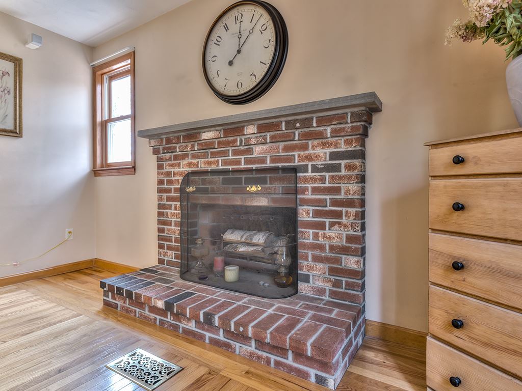 255 Rocky Pond Road Hollis, NH 03049 - Photo 23 of 40