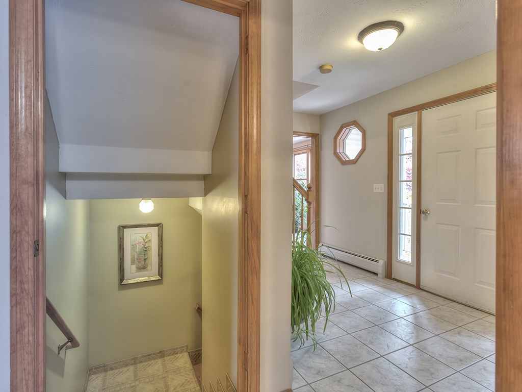 255 Rocky Pond Road Hollis, NH 03049 - Photo 6 of 40