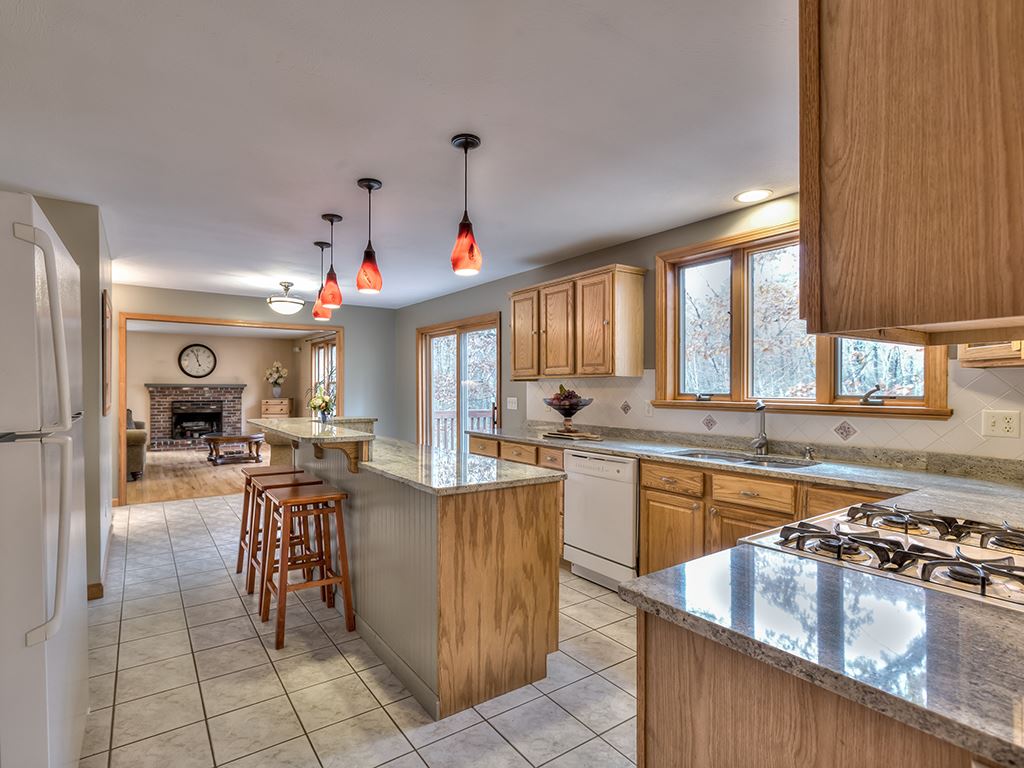 255 Rocky Pond Road Hollis, NH 03049 - Photo 8 of 40