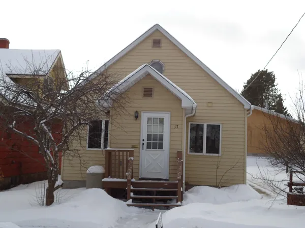 $112,900 | 17 3rd Street Southeast, Chisholm, MN 55719