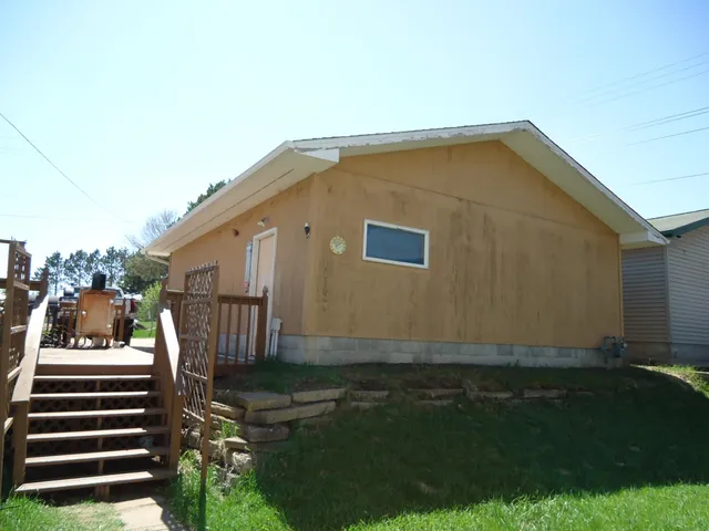 $112,900 | 17 3rd Street Southeast, Chisholm, MN 55719