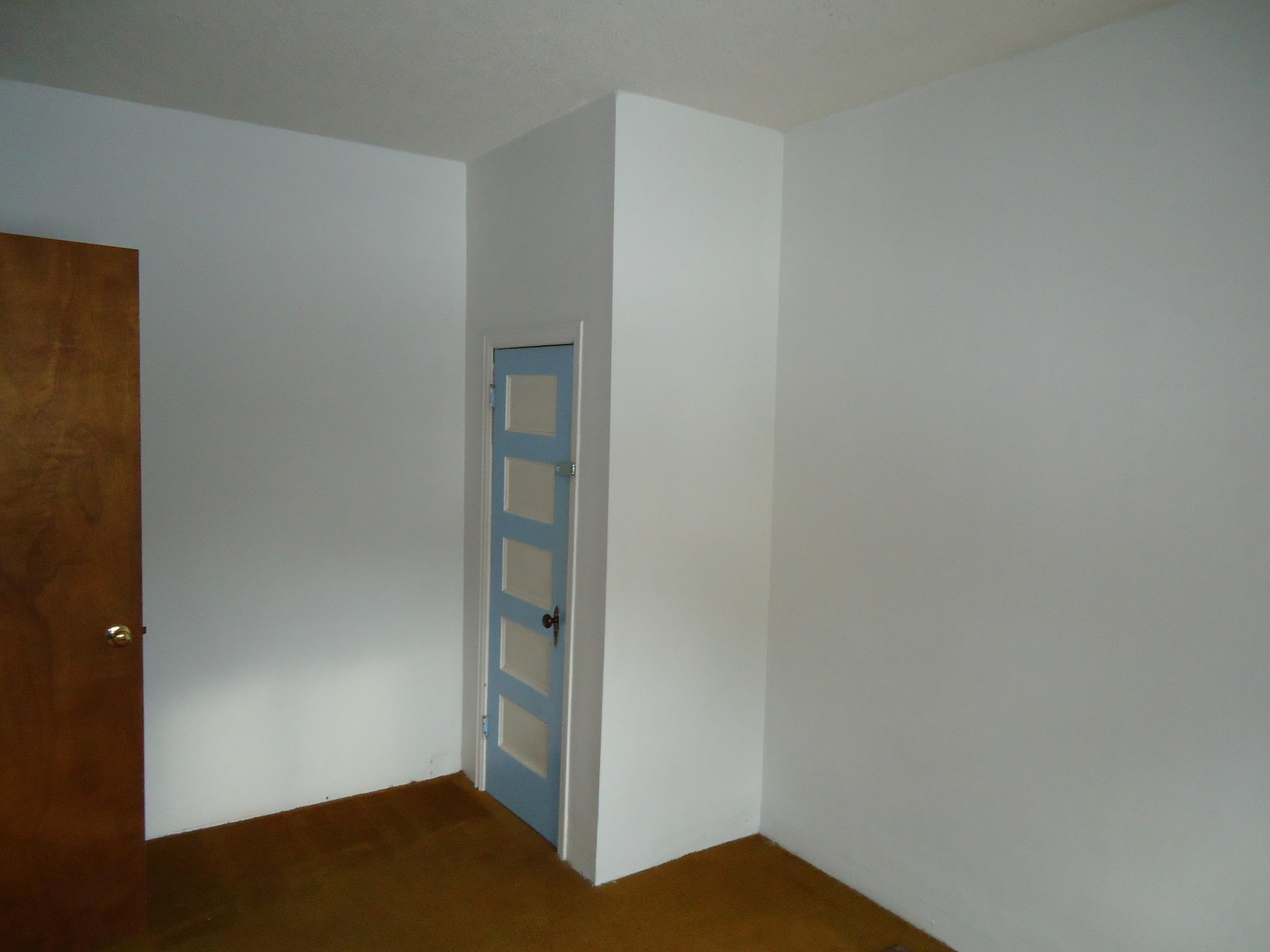 17 3rd Street Southeast Chisholm, MN 55719 - Photo 9 of 28 View of empty room